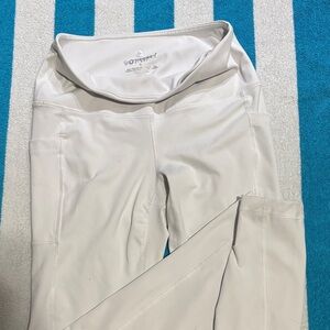 White High-Waisted Leggings